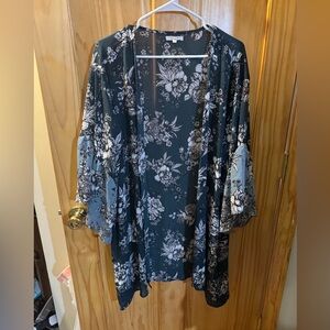 Bell sleeve kimono coverup
